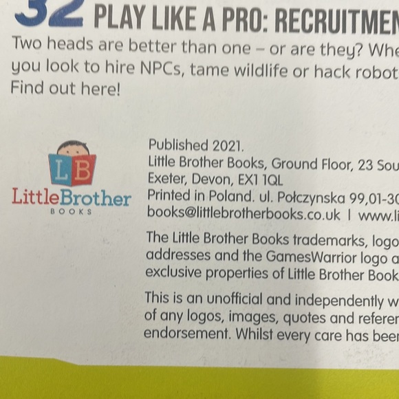 Fortnite Ultimate Guide Book - Picture 6 of 9